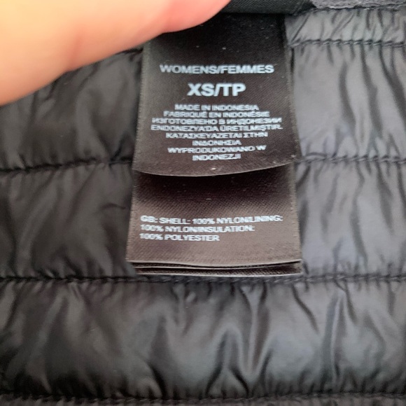 Women’sThe North Face XS vest - Picture 3 of 3